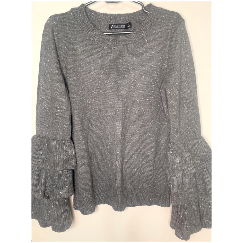 Grey sweater with ruffled sleeves